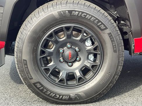 New 2025 Toyota 4Runner TRD Off-Road Premium image 33