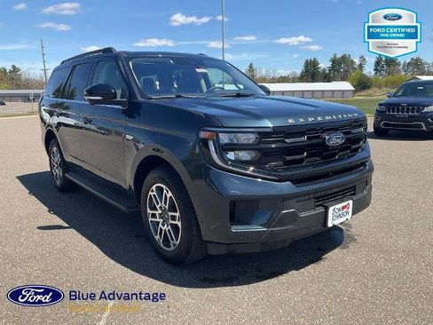 Certified 2025 Ford Expedition Active AWD/4WD image 5