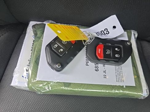 Used 2022 Jeep Wrangler Unlimited Sport AWD/4WD image 22