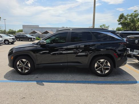 Used 2025 Hyundai Tucson SEL FWD image 6