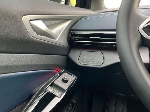 New 2026 Volkswagen ID.4 Pro S image 21