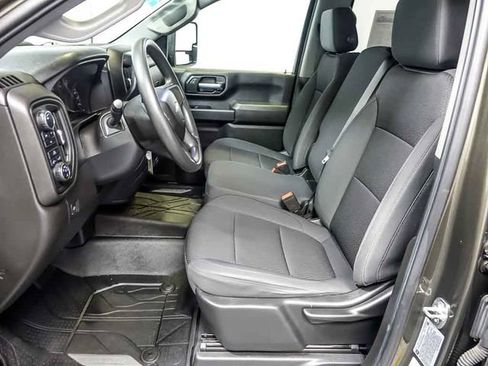 Certified 2022 Chevrolet Silverado 2500 Custom w/ Custom Value Package AWD/4WD image 12