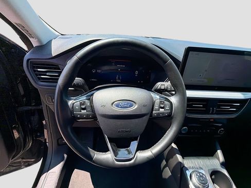 Used 2024 Ford Escape Platinum AWD/4WD image 11