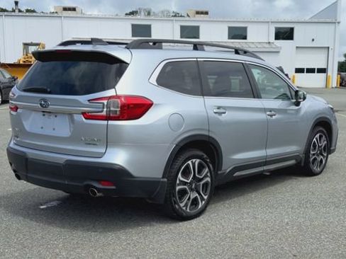 Used 2023 Subaru Ascent Limited AWD/4WD image 8
