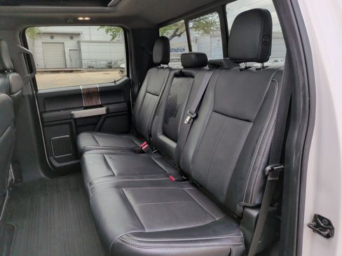 Used 2019 Ford F150 Lariat w/ Equipment Group 502A Luxury image 34
