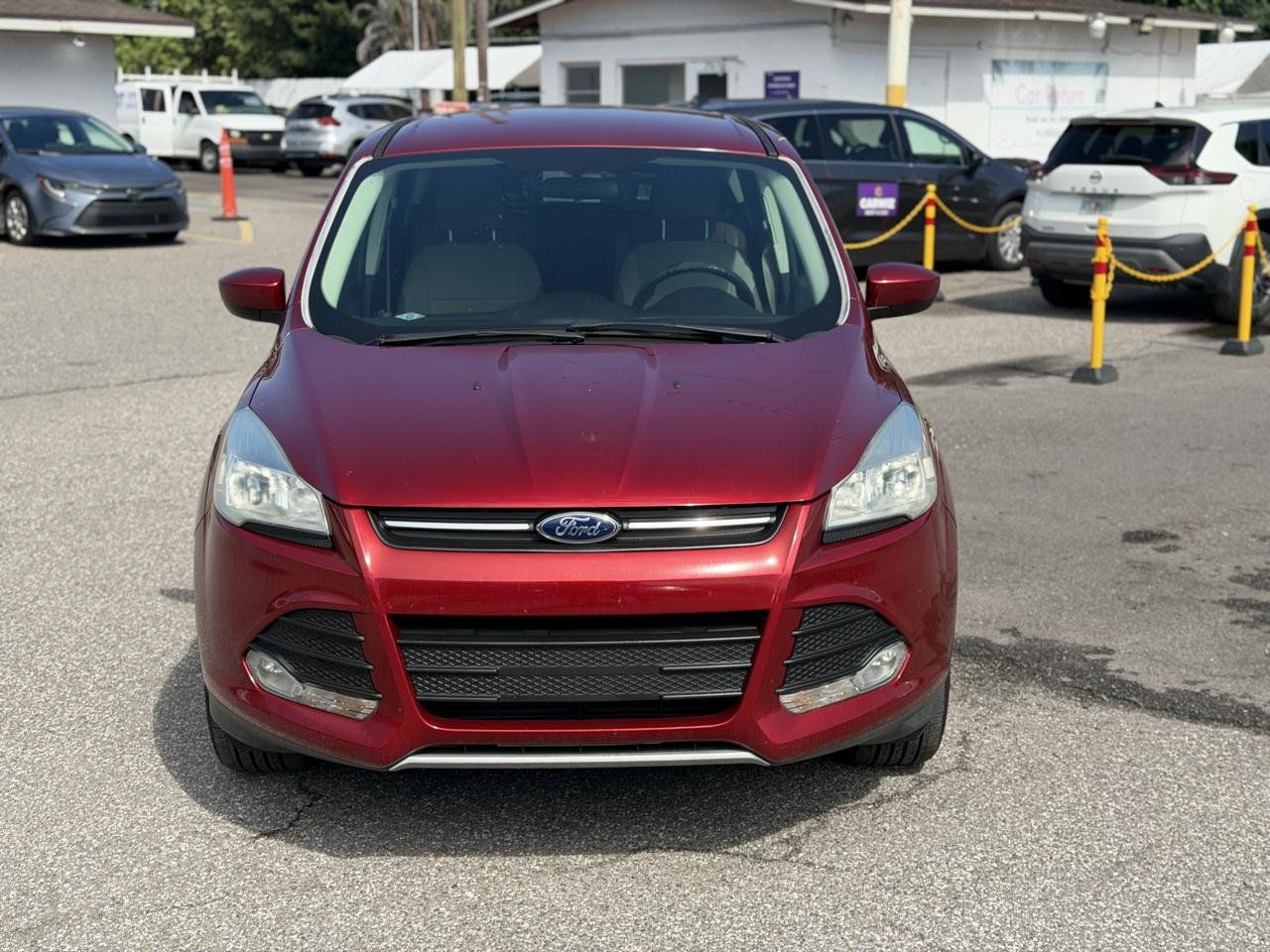 Used 2014 Ford Escape SE FWD image 2