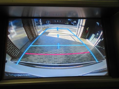 Used 2014 Lexus GX 460 w/ Premium Package image 39