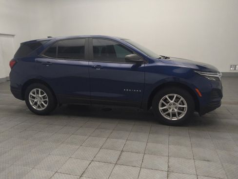 Used 2022 Chevrolet Equinox LS AWD/4WD image 11