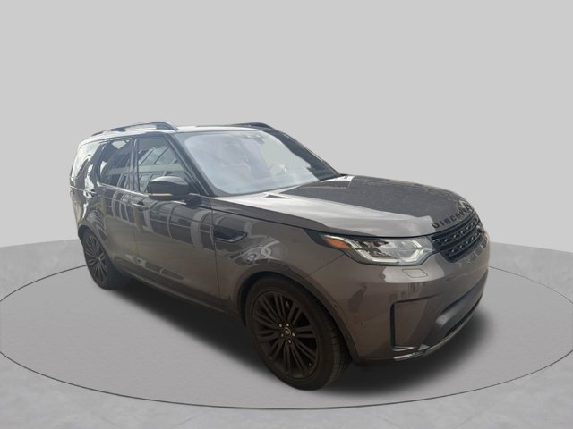 Used 2017 Land Rover Discovery HSE AWD/4WD image 1