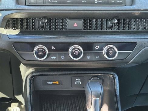 Used 2025 Honda CR-V LX image 16