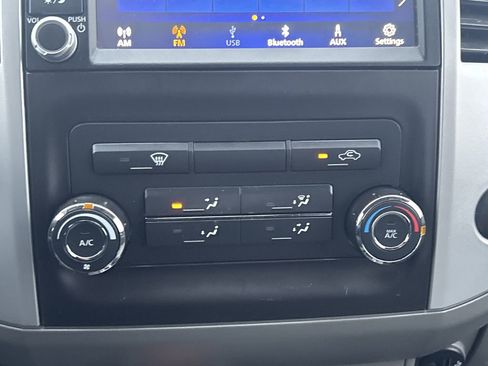 Used 2020 Nissan Frontier SV w/ SV Utility Package image 17