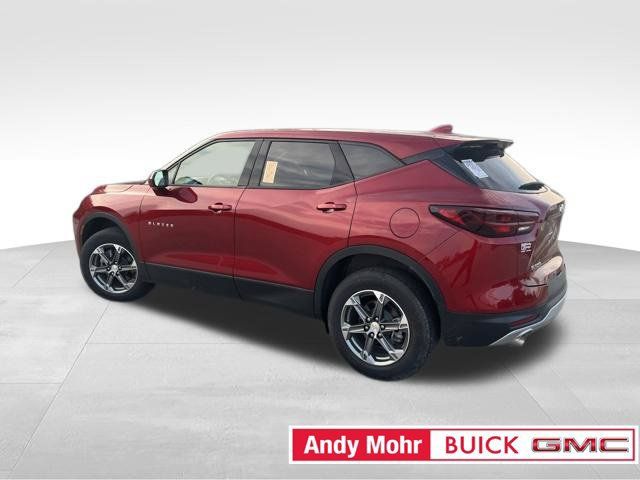 Used 2025 Chevrolet Blazer LT FWD image 17