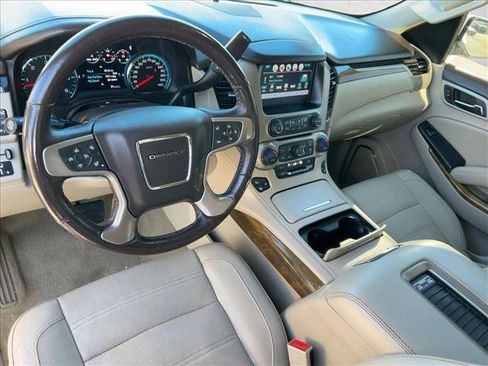 Used 2017 GMC Yukon Denali w/ Open Road Package image 10