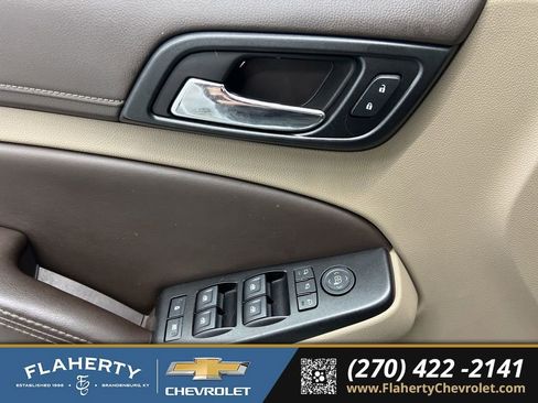 Used 2016 Chevrolet Suburban LTZ image 22