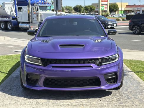 Used 2023 Dodge Charger SRT Hellcat w/ Harman/Kardon Audio Group image 2