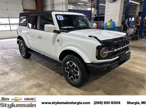 Used 2021 Ford Bronco Outer Banks AWD/4WD image 11
