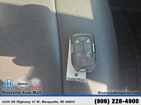 Used 2021 GMC Acadia SLT w/ Technology Package AWD/4WD image 27