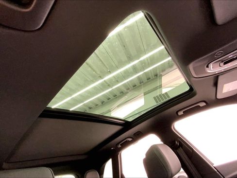 Used 2025 Audi SQ5 Prestige image 24