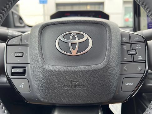 New 2026 Toyota C-HR AWD/4WD image 34
