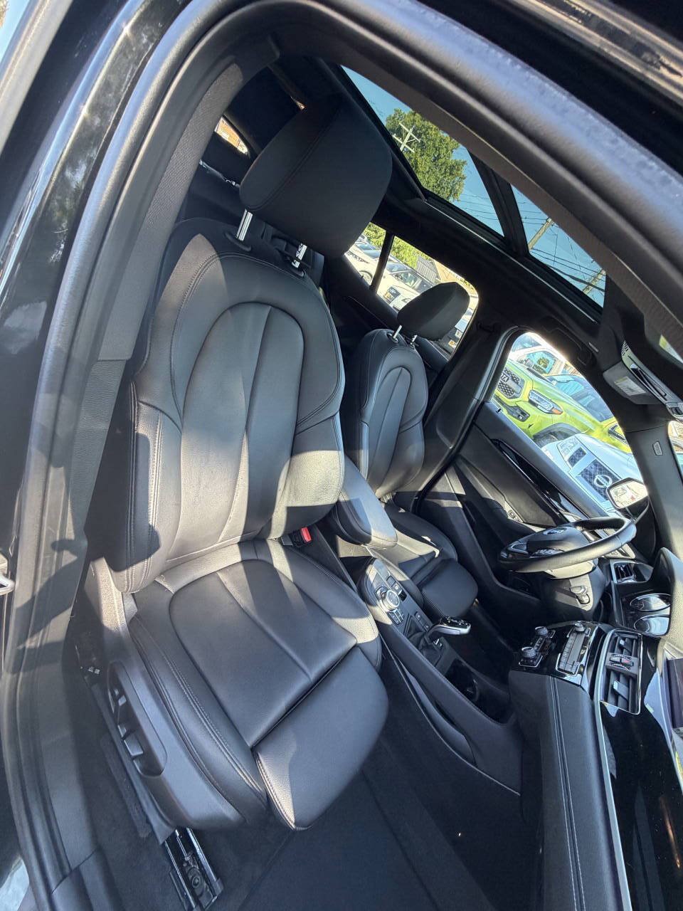 Used 2023 BMW X2 xDrive28i w/ Convenience Package AWD/4WD image 14