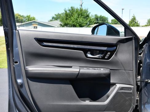 Used 2025 Honda CR-V Sport Touring image 13