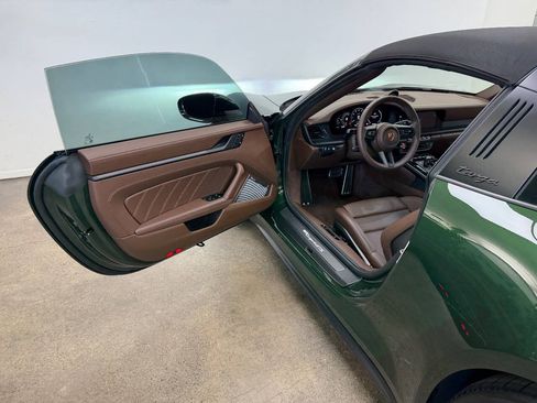 Used 2026 Porsche 911 Targa 4 GTS AWD/4WD image 90