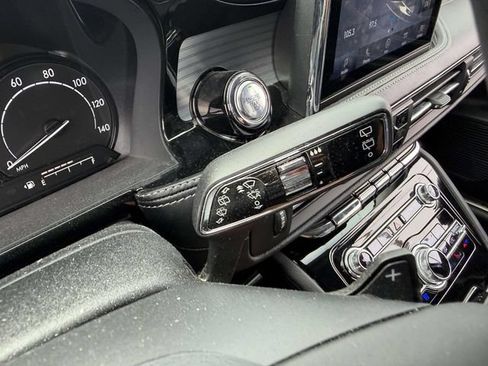 Used 2022 Lincoln Corsair AWD w/ Equipment Group 101A image 23