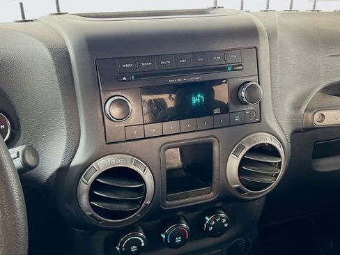 Used 2017 Jeep Wrangler Sport image 16