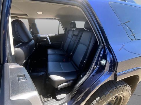 Used 2023 Toyota 4Runner SR5 Premium w/ Moonroof Package AWD/4WD image 20