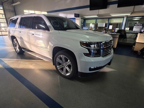 Used 2019 Chevrolet Suburban Premier image 7