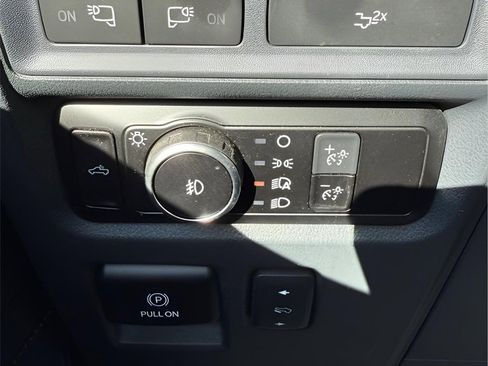 Certified 2022 Ford F150 XLT w/ Equipment Group 302A High image 25