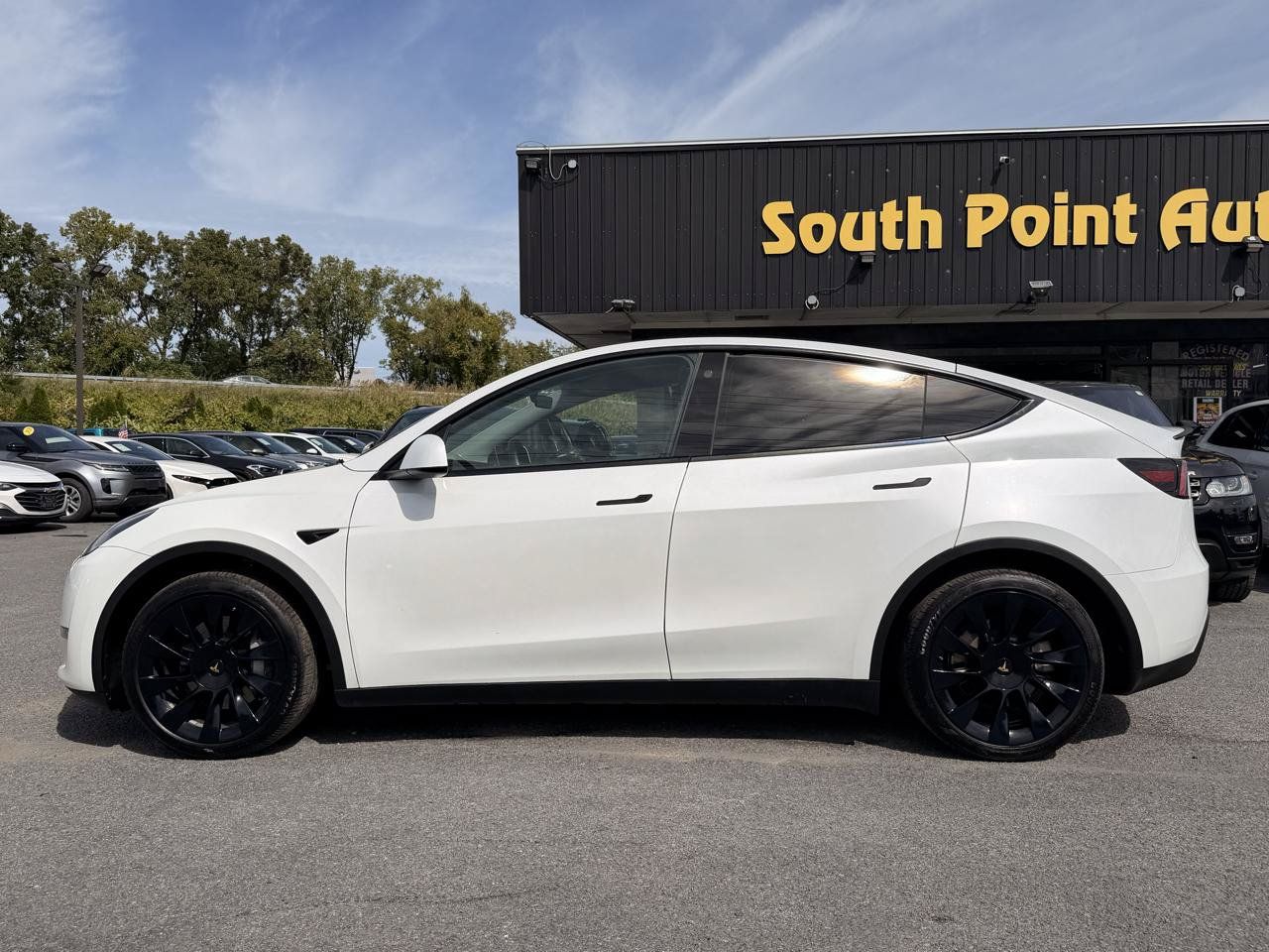 Used 2023 Tesla Model Y Long Range AWD/4WD image 8