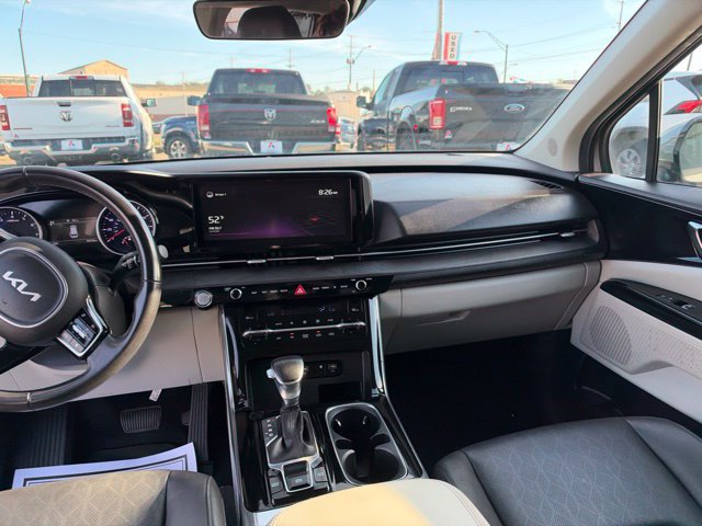 Used 2022 Kia Carnival EX FWD image 17