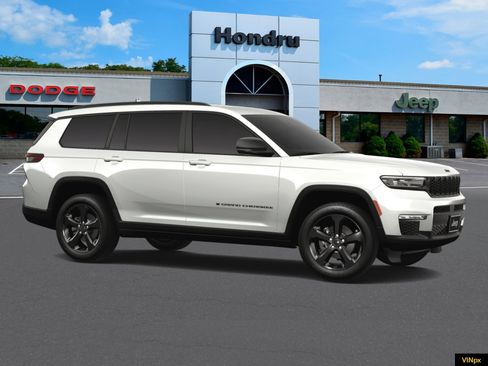 New 2025 Jeep Grand Cherokee L Limited w/ Black Appearance Package image 10