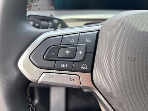 New 2025 Volkswagen Tiguan SE AWD/4WD image 20