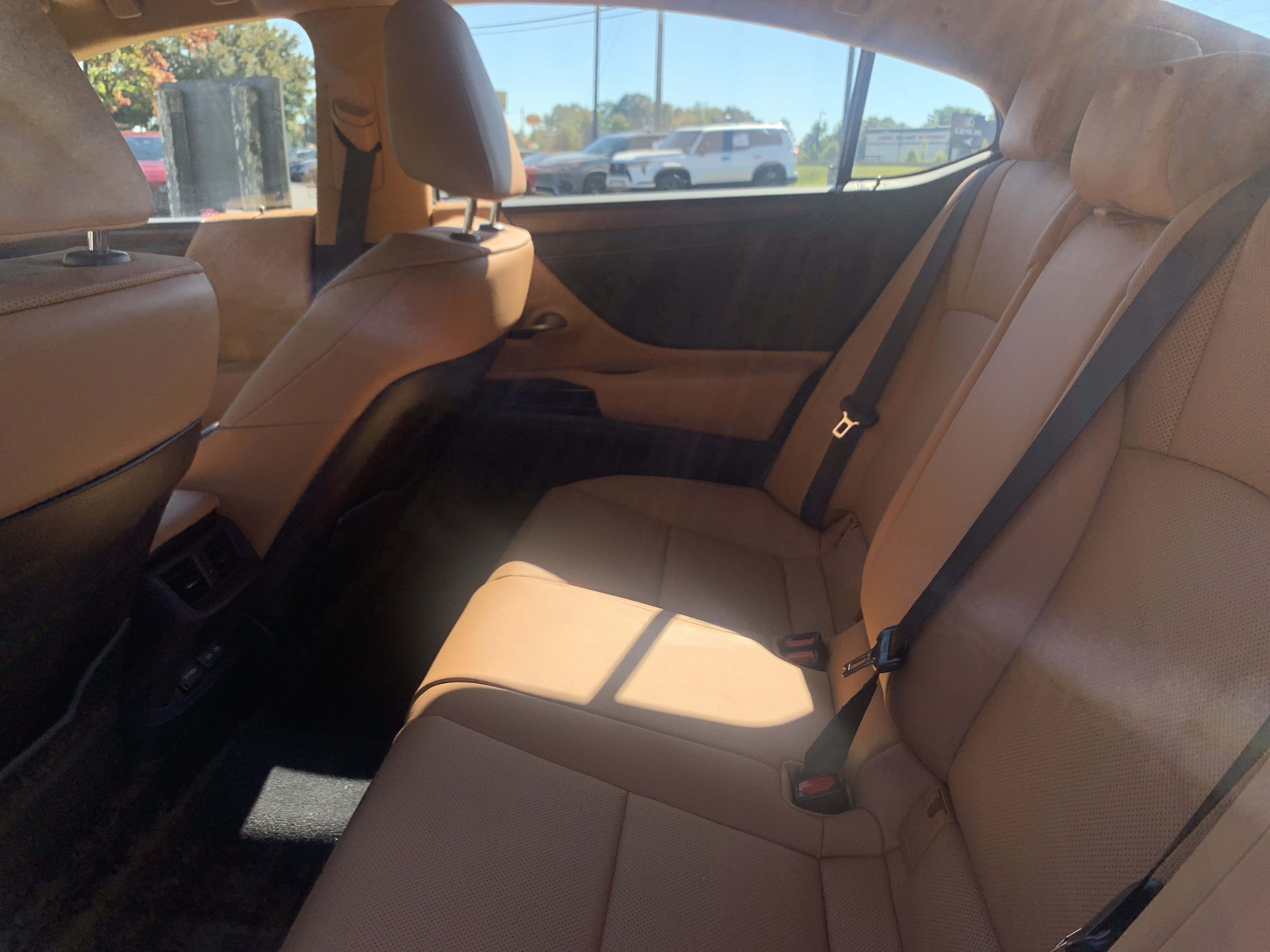 Used 2023 Lexus ES 350 w/ Premium Package FWD image 32