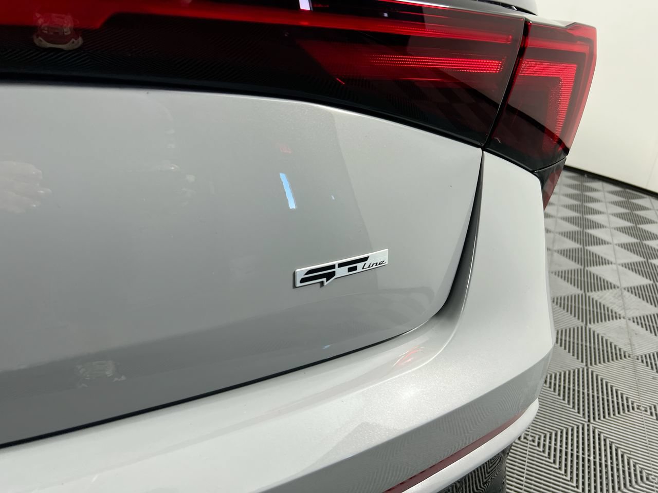 New 2026 Kia K5 GT-Line FWD image 6