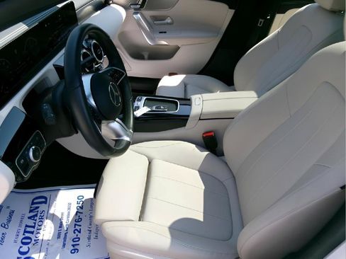 Used 2025 Mercedes-Benz CLA 250 image 13
