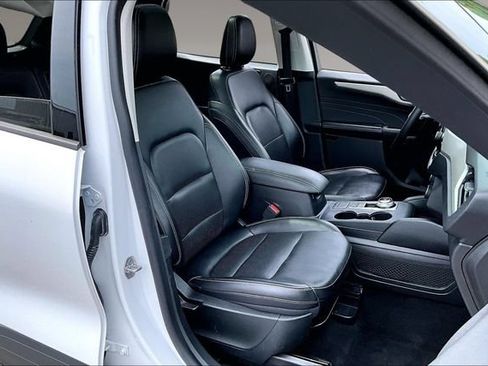 Used 2021 Ford Escape SEL w/ Technology Package FWD image 26
