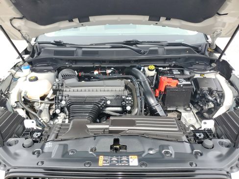 Used 2024 Lincoln Corsair AWD w/ Equipment Group 101A image 8