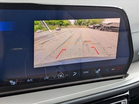 New 2026 Chevrolet Traverse LT FWD image 13