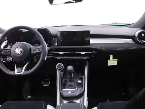 New 2026 Alfa Romeo Tonale w/ Active Assist Package AWD/4WD image 8