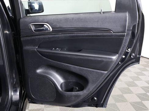 Used 2021 Jeep Grand Cherokee Limited X image 28