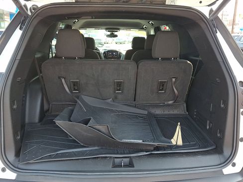 Certified 2023 Chevrolet Traverse LT w/ LPO, Floor Liner Package image 31