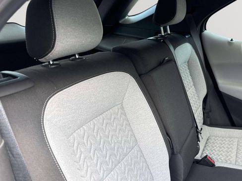 Used 2022 Chevrolet Equinox LS FWD image 29