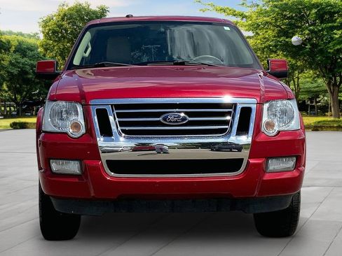 Used 2010 Ford Explorer Sport Trac Limited RWD image 2