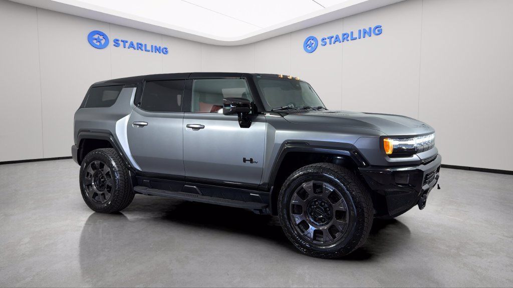 Certified 2026 GMC Hummer EV 3X w/ Carbon Fiber Edition Package AWD/4WD image 12