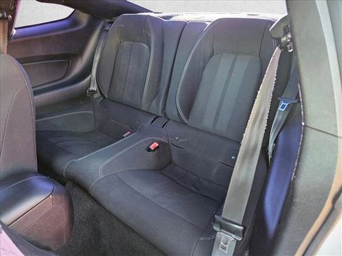 Used 2018 Ford Mustang Coupe image 17