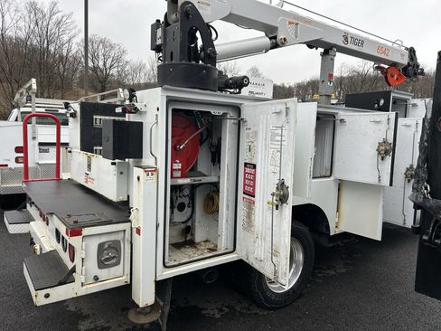 Used 2018 RAM 5500 Tradesman w/ Power Accessory Group image 10