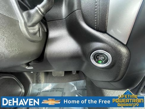 Used 2022 Chevrolet Silverado 1500 LT AWD/4WD image 15